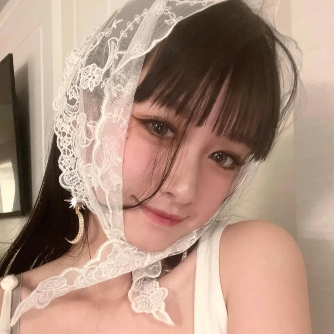 饱餐秀色